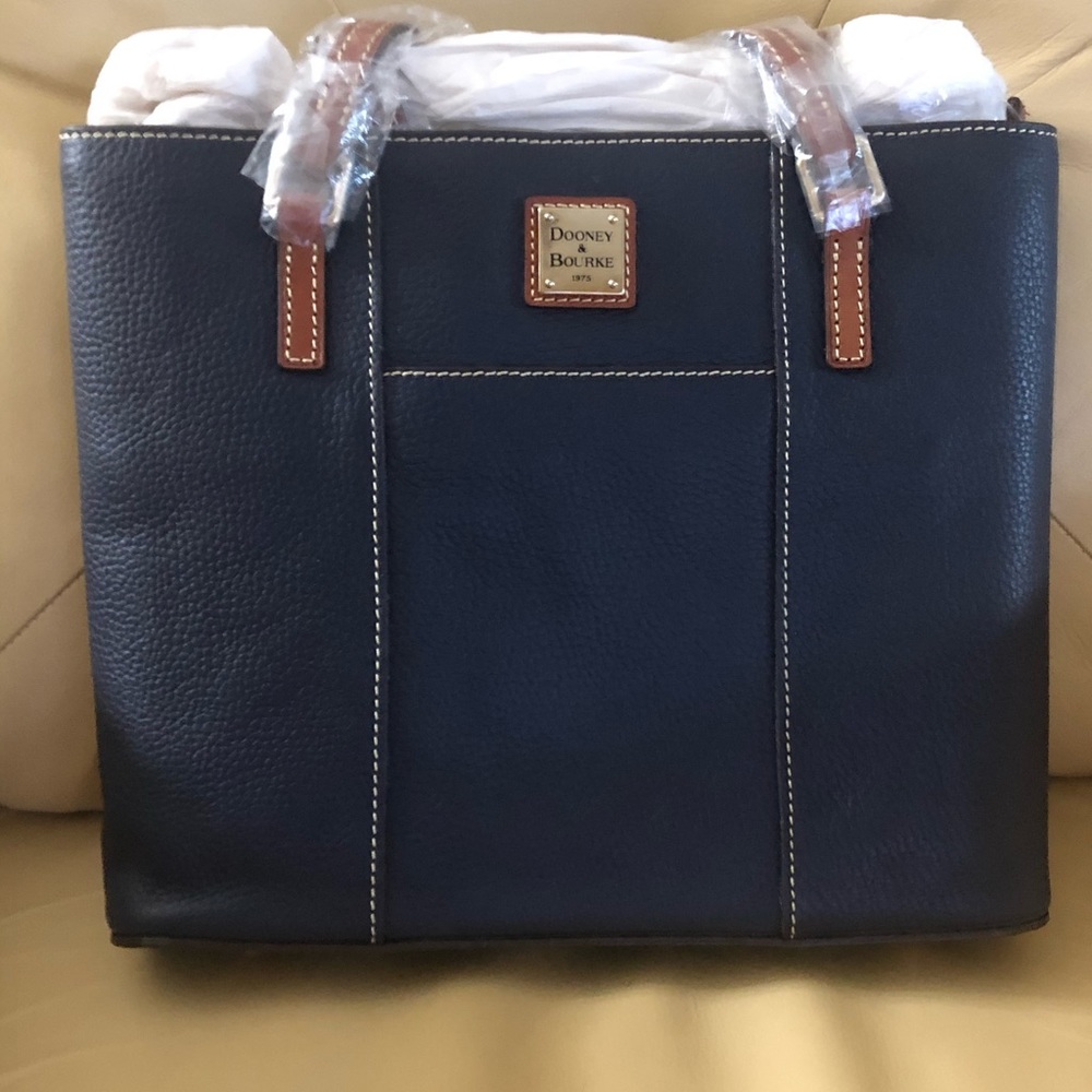 Dooney & Bourke Pebble Grain Sm Lexington Tote - Picture 4 of 5